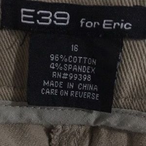 Short pants size 16 in good condition